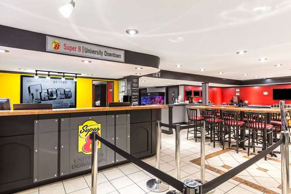  - Super 8 Motel University Austin - I-35, Exit 238A