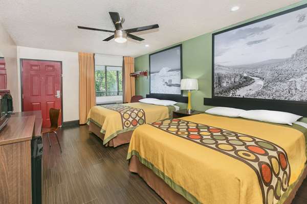  - Super 8 Motel University Austin - I-35, Exit 238A