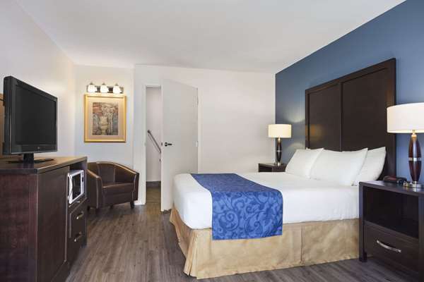  - Days Inn East Kelowna