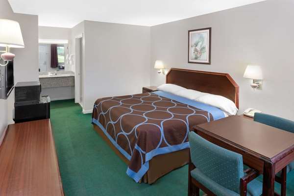  - Super 8 Motel Ocean Springs - I-10, Exit 50