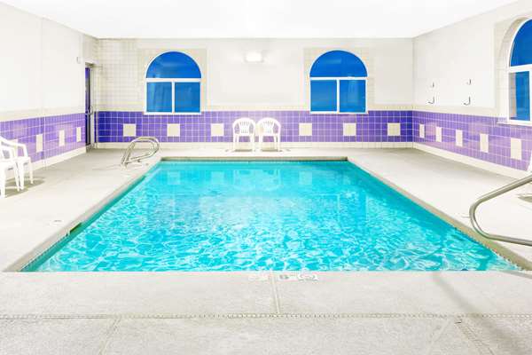 Pool - Super 8 Hotel Price