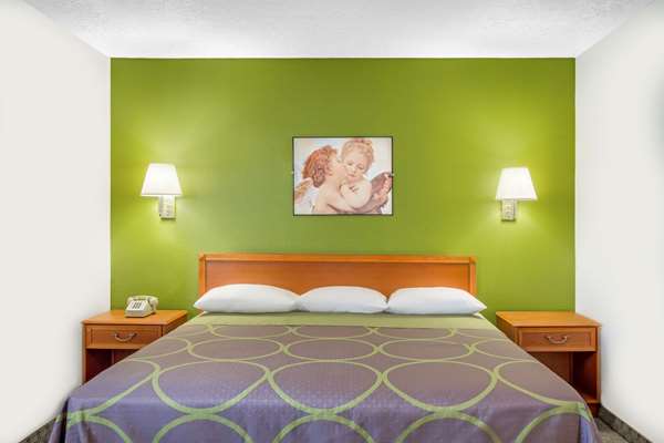  - Super 8 Hotel Price