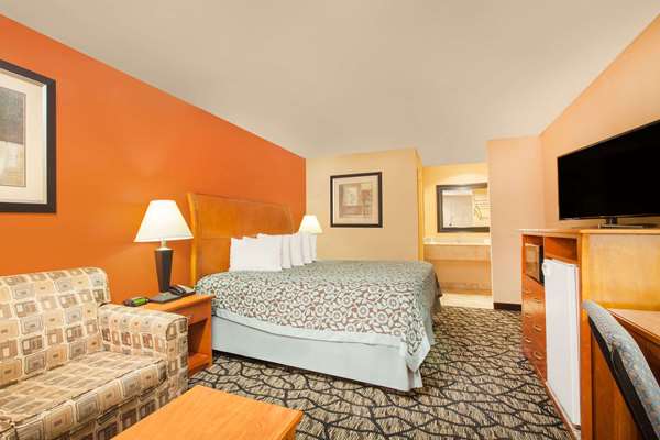 Suite - Days Inn Centerville - I-45, Exit 164