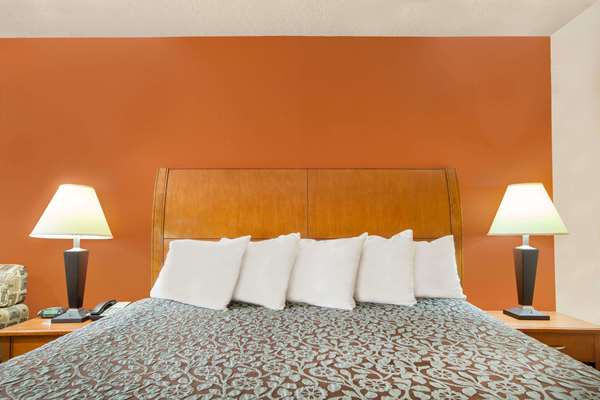 Suite - Days Inn Centerville - I-45, Exit 164