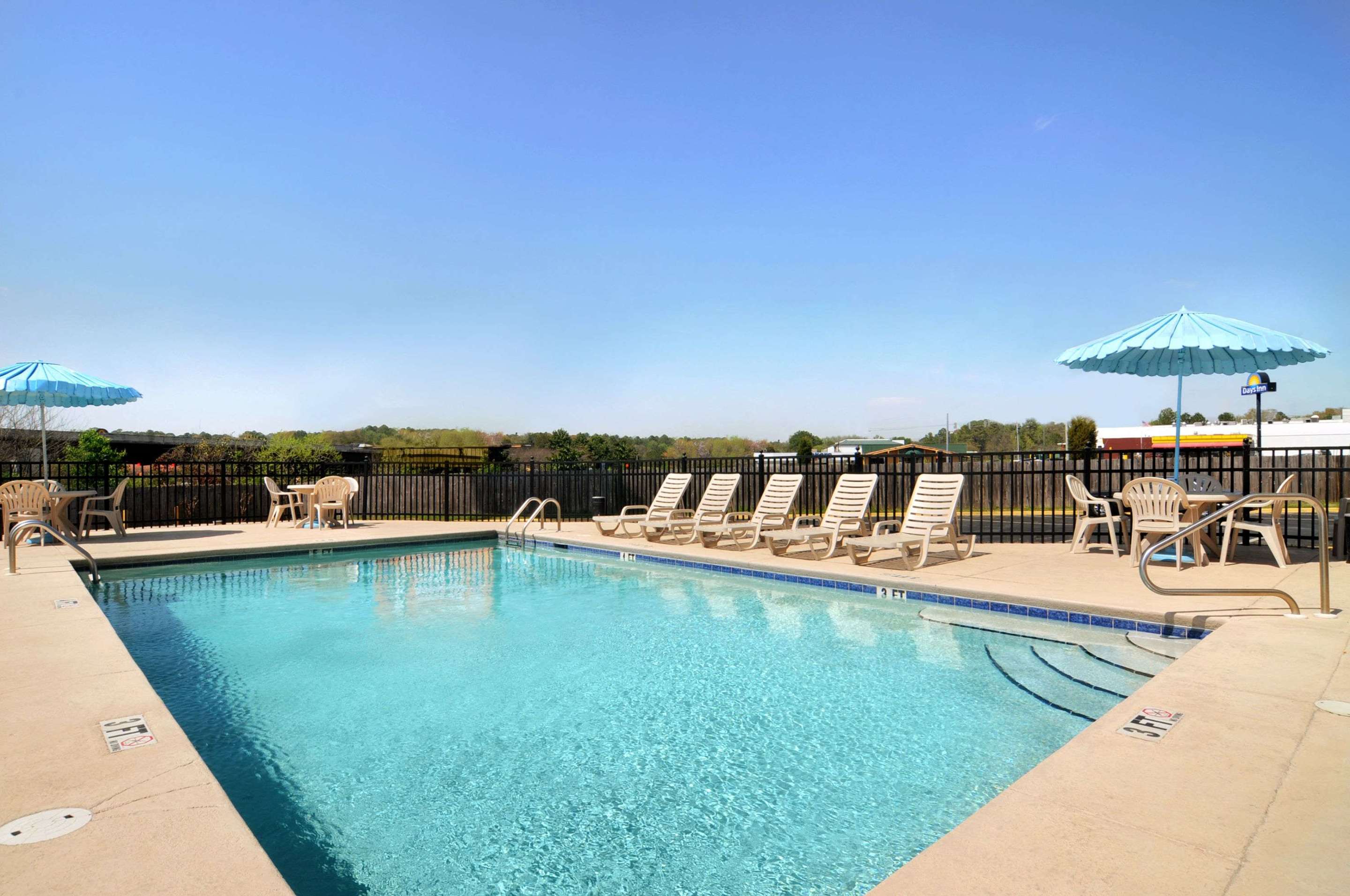 Pool | Days Inn by Wyndham Columbus-North Fort Moore