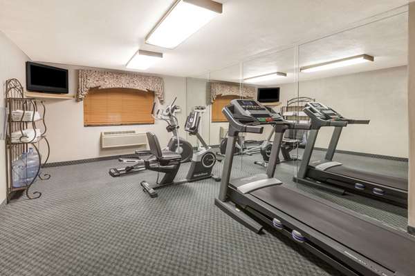 Fitness/ Exercise Room - Ramada Hotel North Airport Oklahoma City
