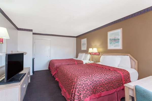  - Days Inn Priceville - I-65, Exit 334