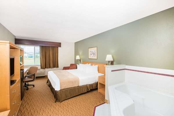  - Ramada Limited Hotel Spirit Lake