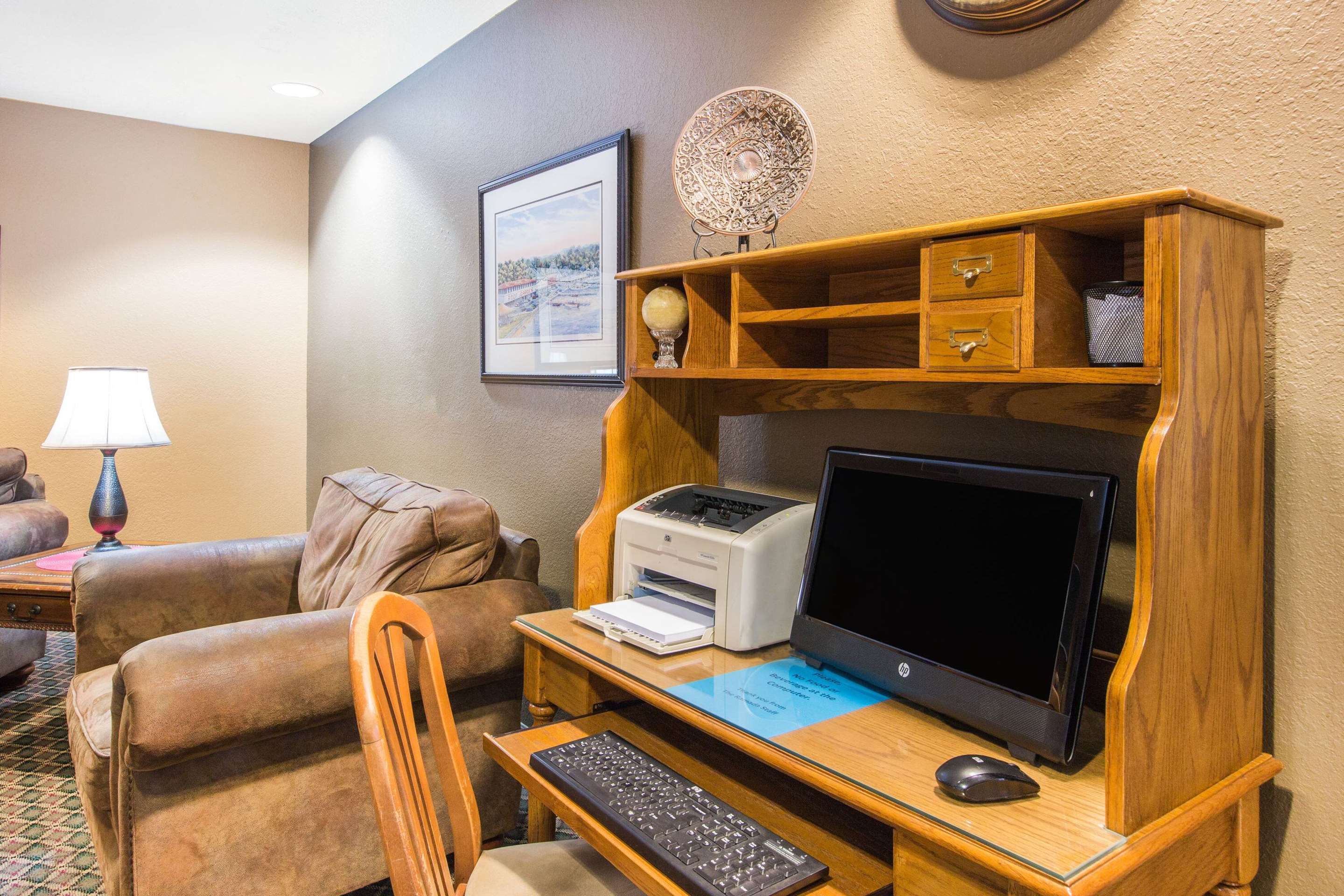 Business Center | Ramada by Wyndham Spirit Lake/Okoboji