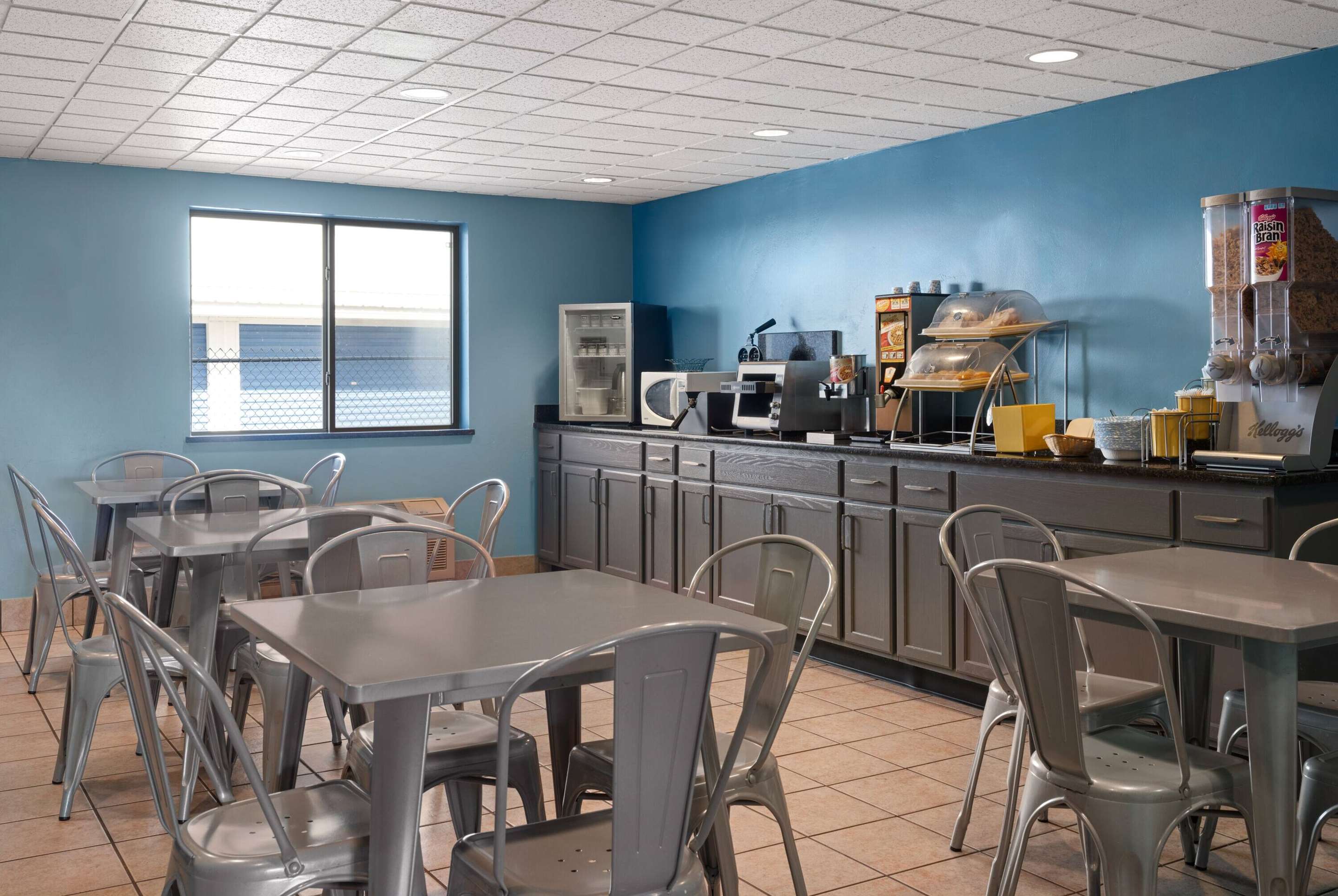 Property amenity | Days Inn by Wyndham Neenah
