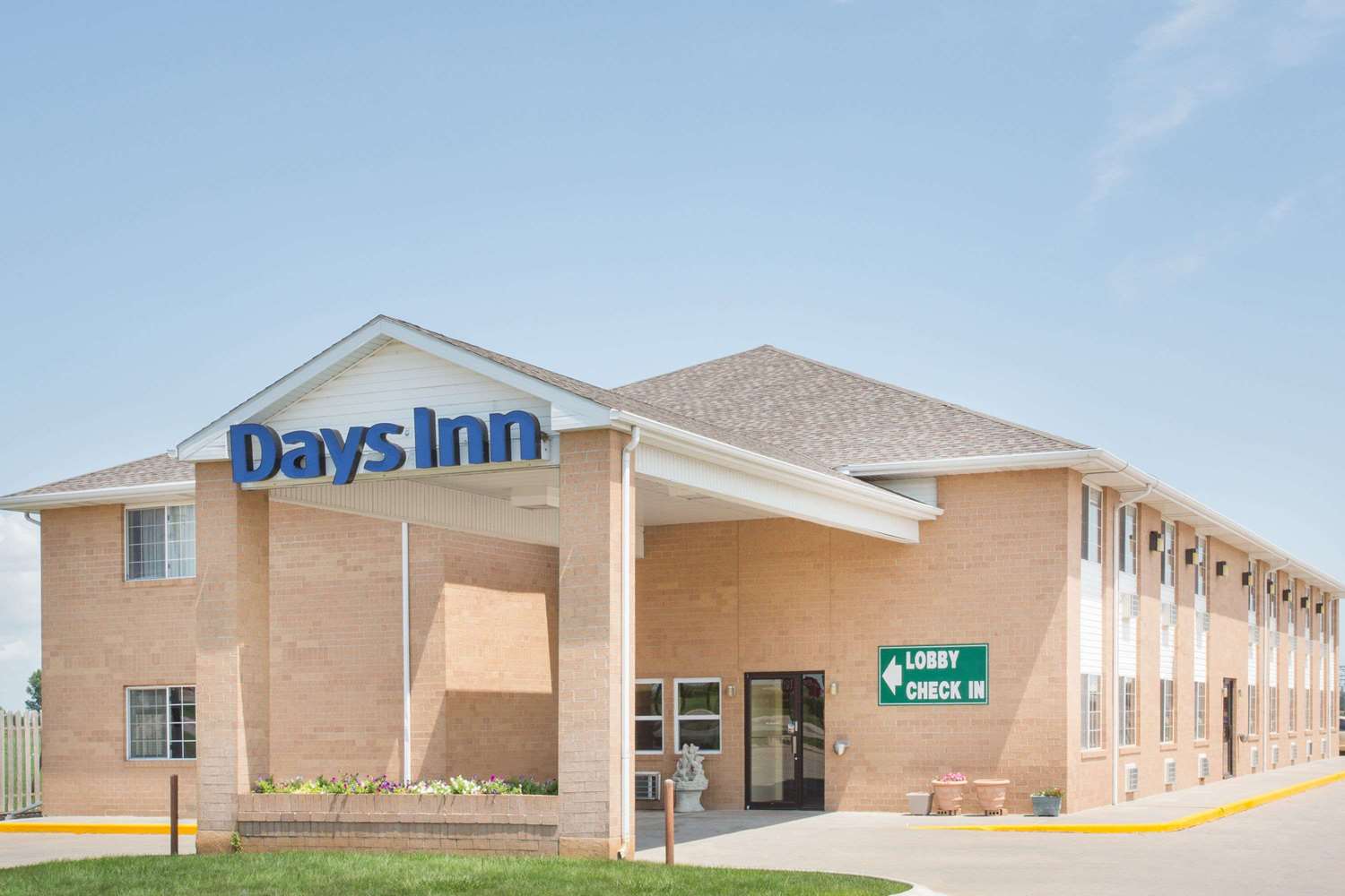 Days Inn Lexington, NE See Discounts