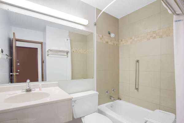  - Days Inn Princeton - I-80, Exit 56