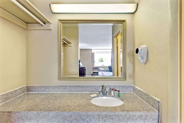  - Ramada Hotel Catonsville