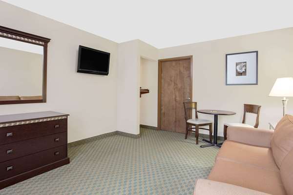  - Super 8 Motel Danville