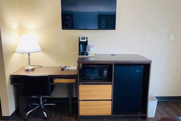  - Super 8 Motel Danville