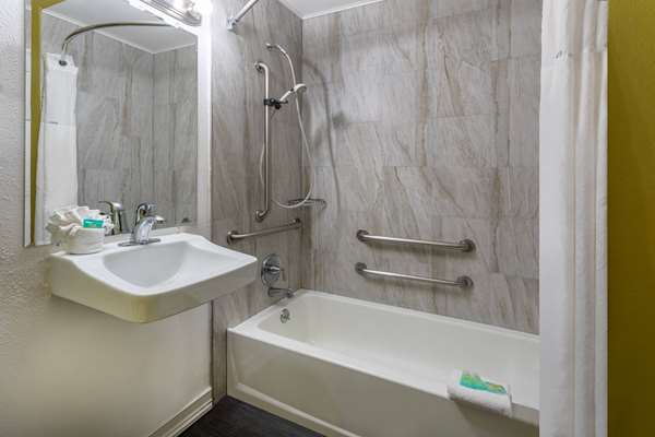  - Super 8 Motel West Flagstaff