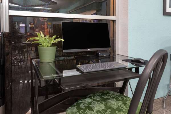 Conference Area - Super 8 Motel West Flagstaff