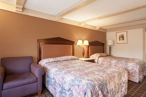  - Knights Inn Greensburg
