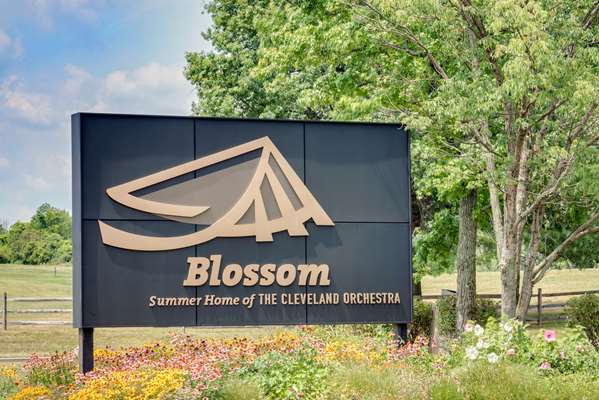  - Knights Inn Macedonia - I-271, Exit 18