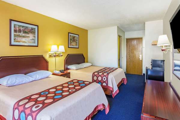  - Super 8 Hotel South Morristown - I-81, Exit 8