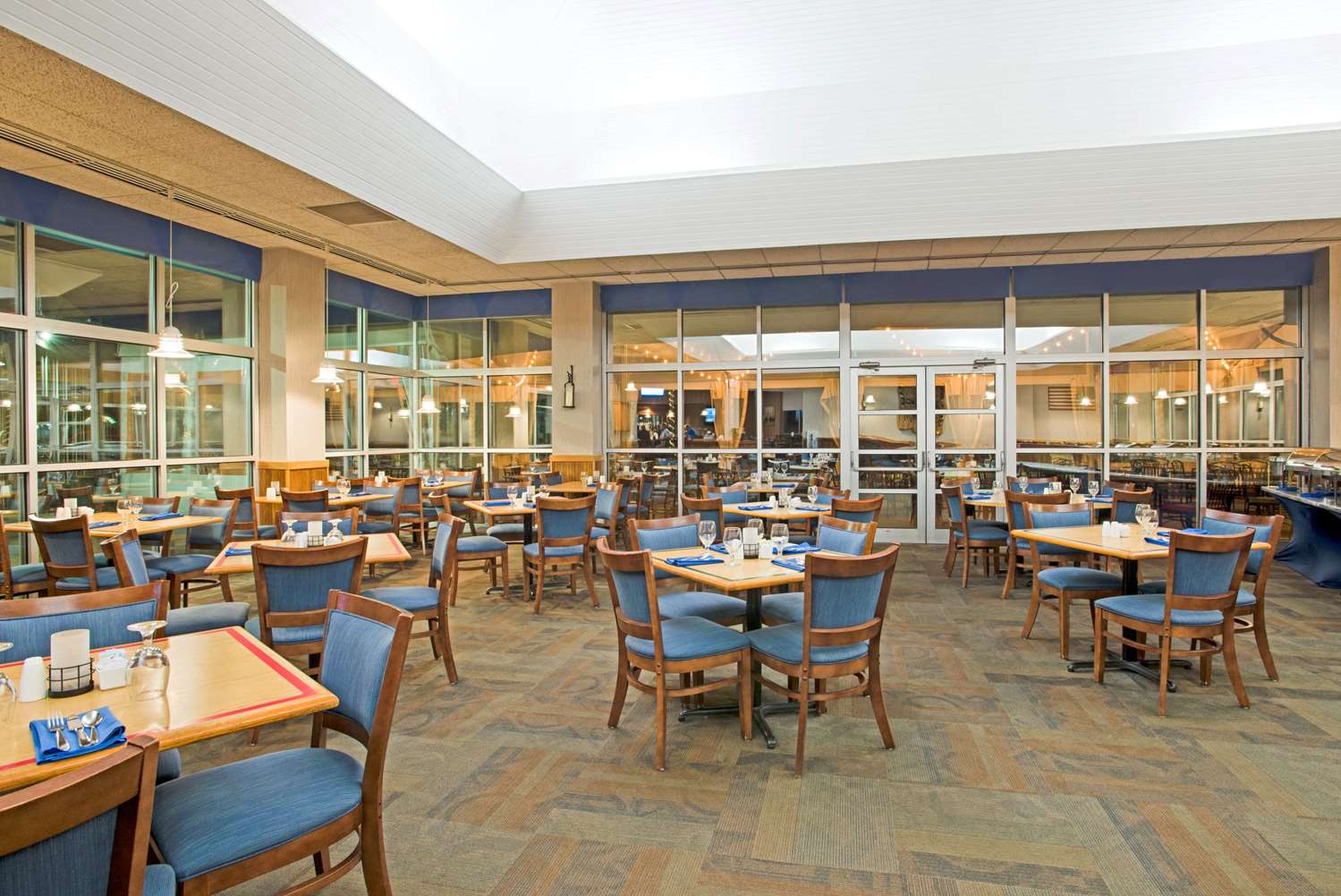 41 Lakefront Hotel Geneva, NY See Discounts