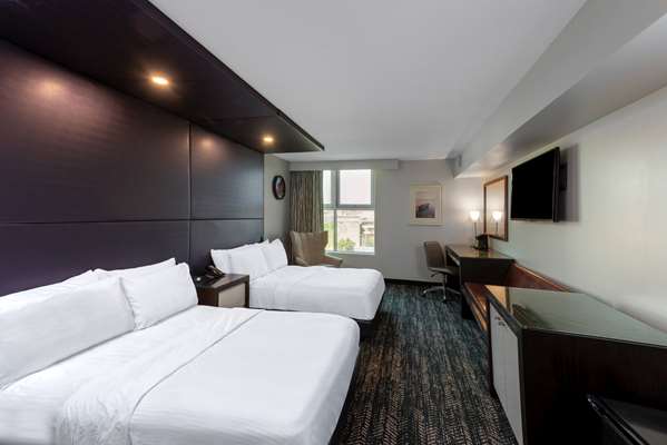  - 41 Lakefront Hotel Geneva