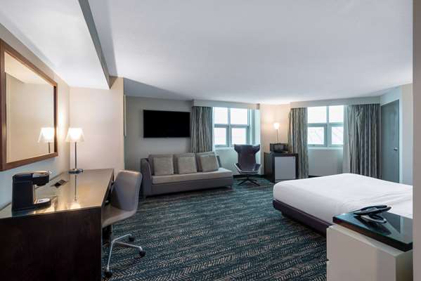  - 41 Lakefront Hotel Geneva