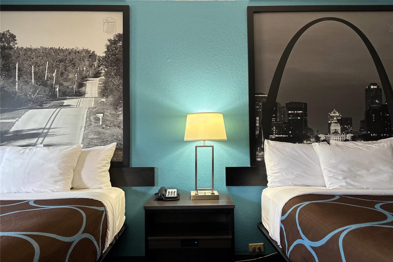 SUPER 8 BY WYNDHAM BELLEVILLE IL/ST-guestroom-Guest Room,On-Site.jpg