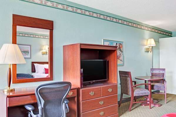  - Ramada Hotel Parsippany - I-80, Exit 45 & 47