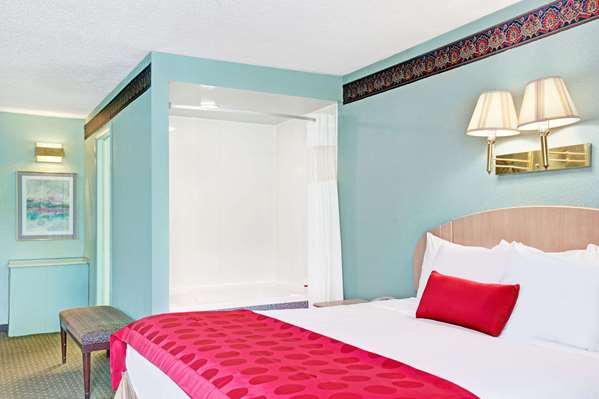  - Ramada Hotel Parsippany - I-80, Exit 45 & 47