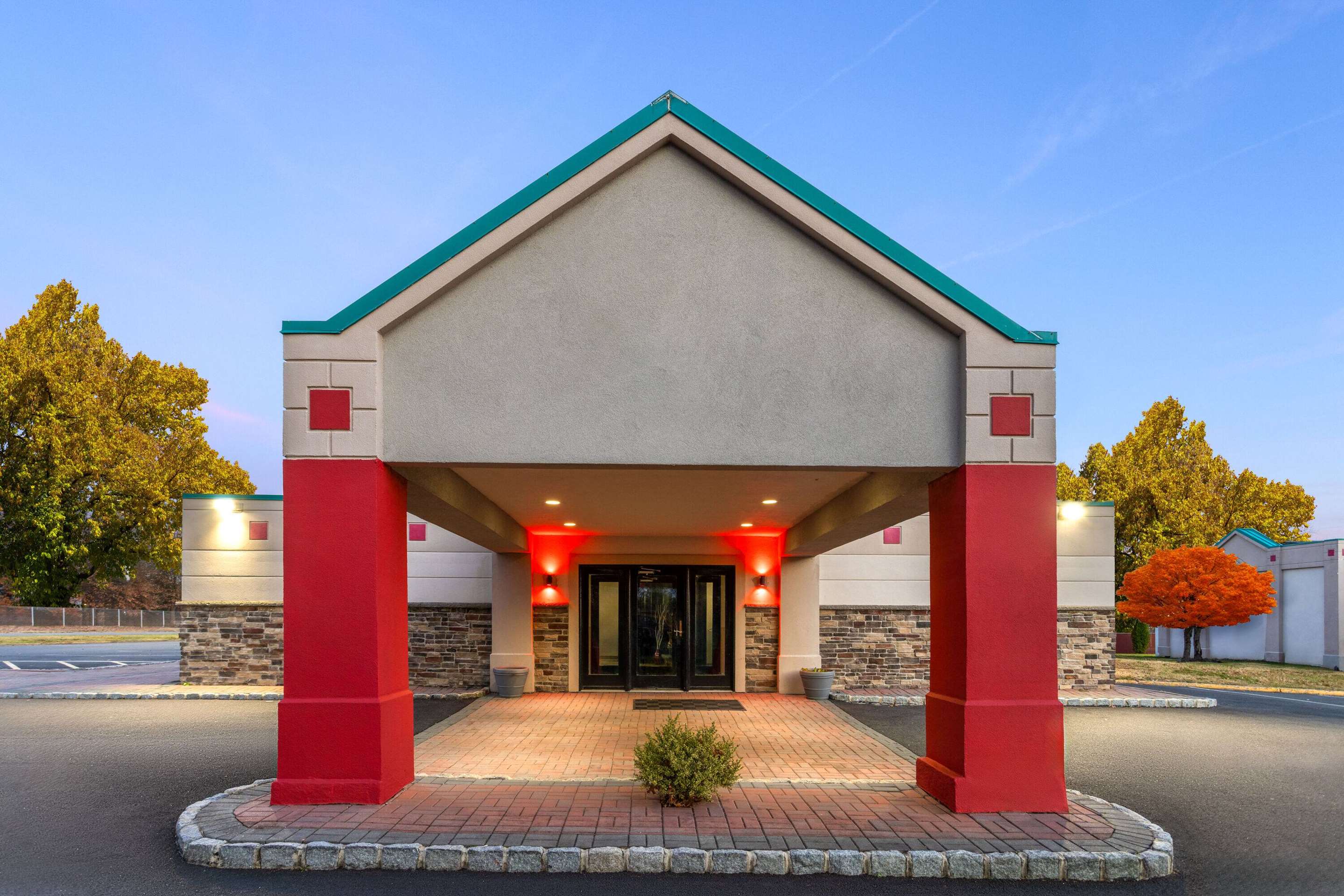 Exterior | Ramada by Wyndham Parsippany