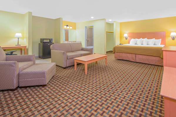 Suite - Days Inn South Lubbock