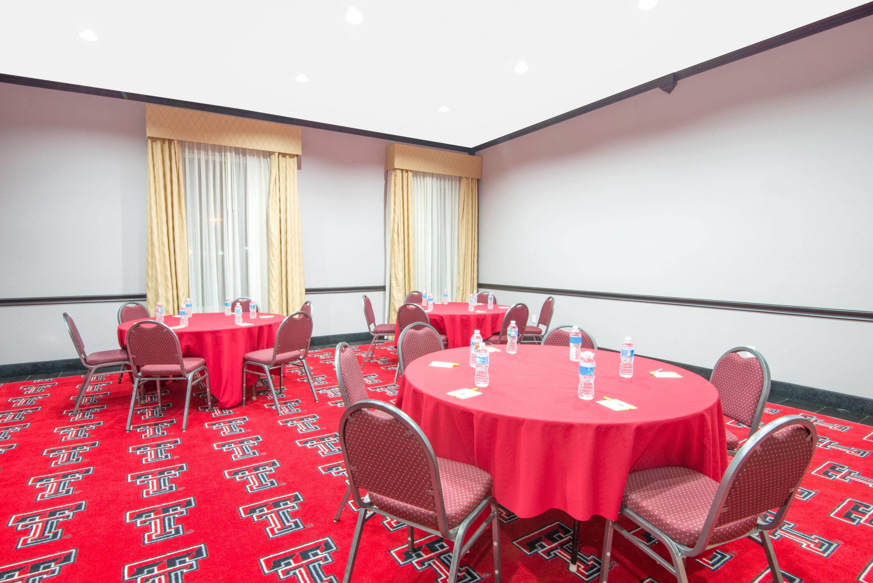 Meeting Room | Days Inn by Wyndham Lubbock South