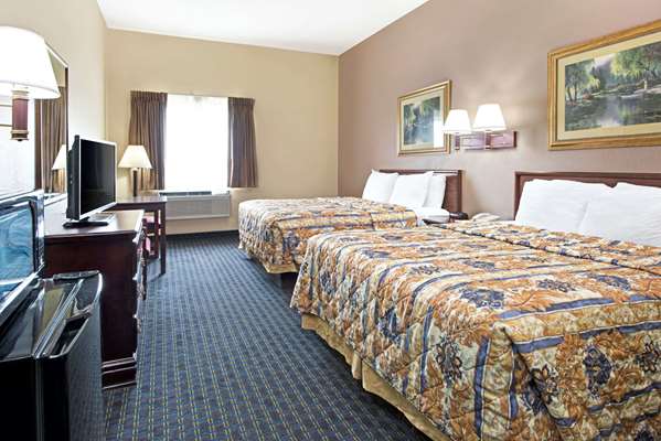  - Days Inn Collinsville - I-55 & I-70, Exit 11