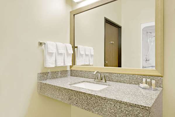  - Days Inn Collinsville - I-55 & I-70, Exit 11