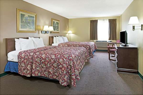  - Days Inn Collinsville - I-55 & I-70, Exit 11