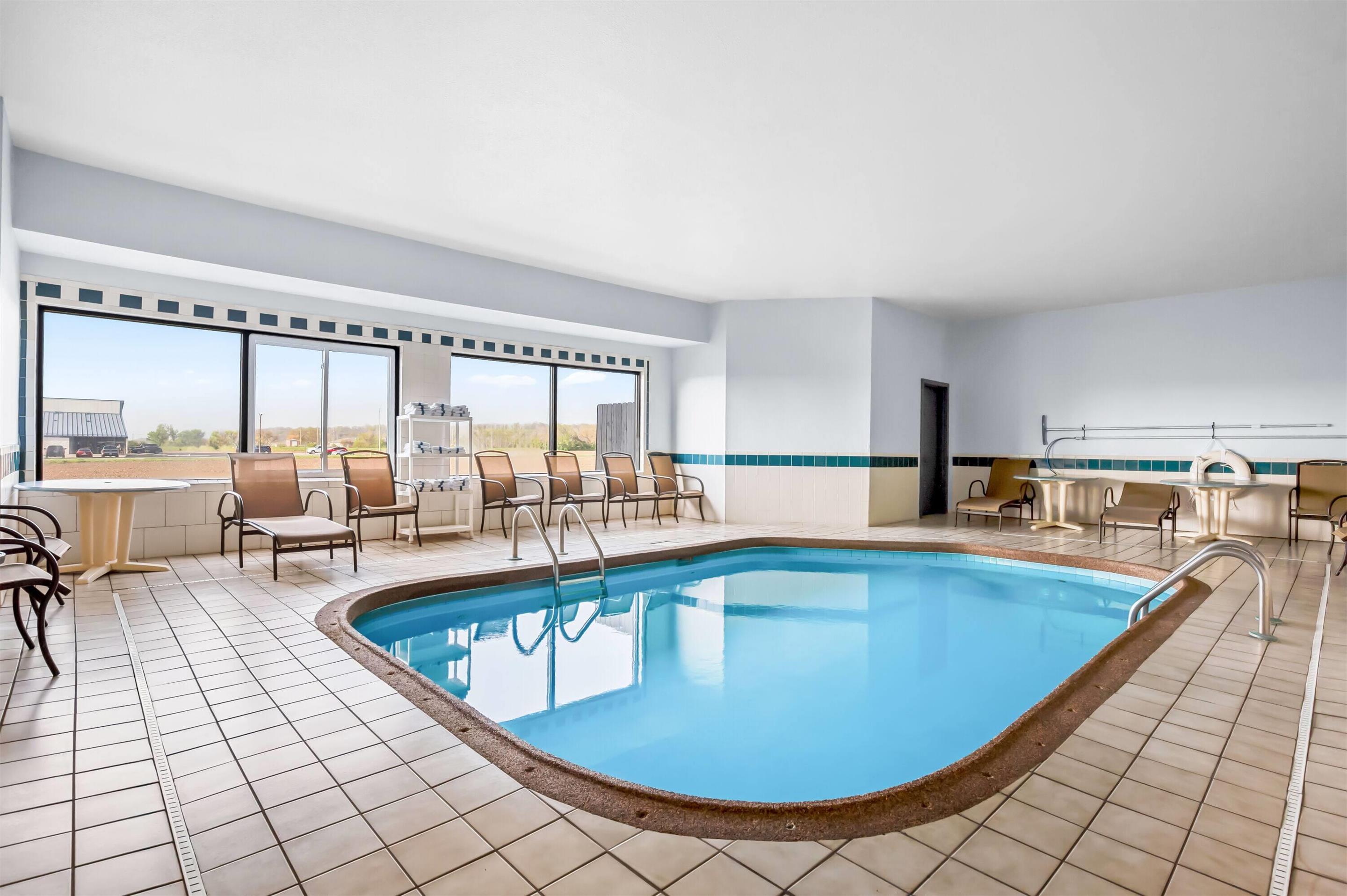 Pool | Days Inn by Wyndham Collinsville