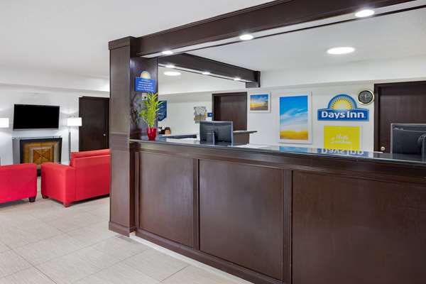 - Days Inn West Pensacola - I-10, Exit 7
