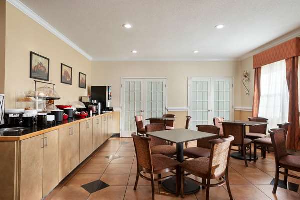 Restaurant - Ramada Limited Hotel Elizabethtown - I-65, Exit 94