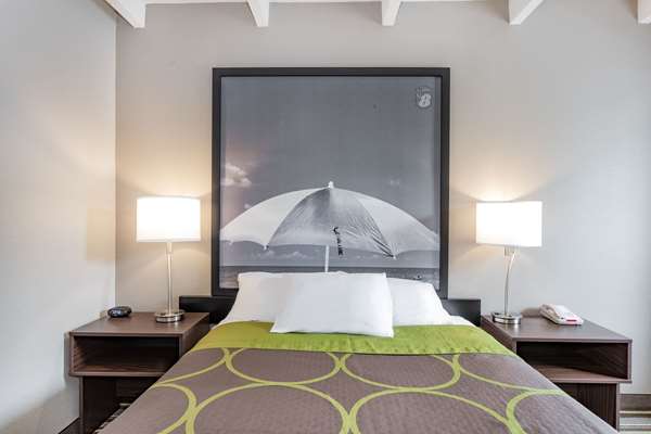  - Super 8 Motel Melbourne