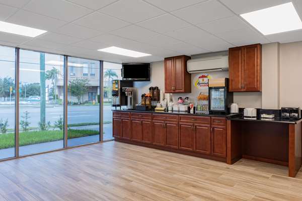  - Super 8 Motel Melbourne