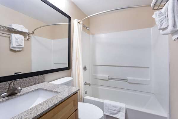  - Super 8 Motel Melbourne