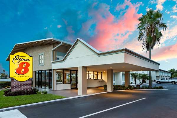 Exterior view - Super 8 Motel Melbourne