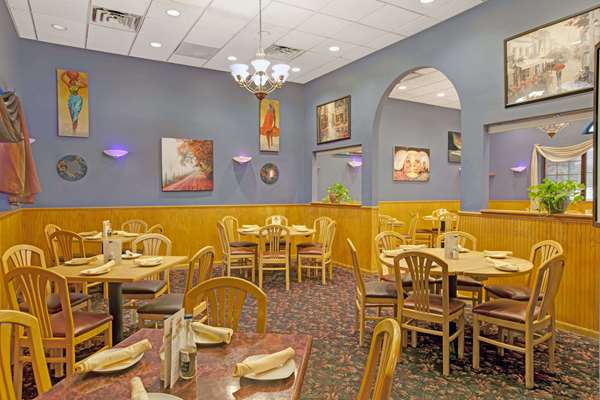 Restaurant - Ramada Inn Flemington
