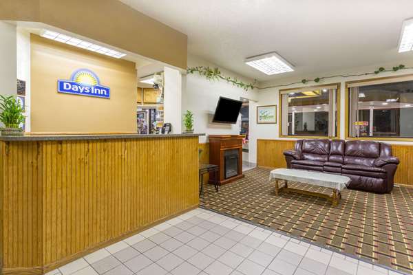  - Days Inn Paxton - I-80, Exit 145