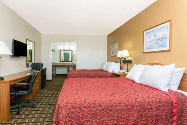  - Days Inn Paxton - I-80, Exit 145