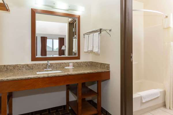  - Days Inn Paxton - I-80, Exit 145