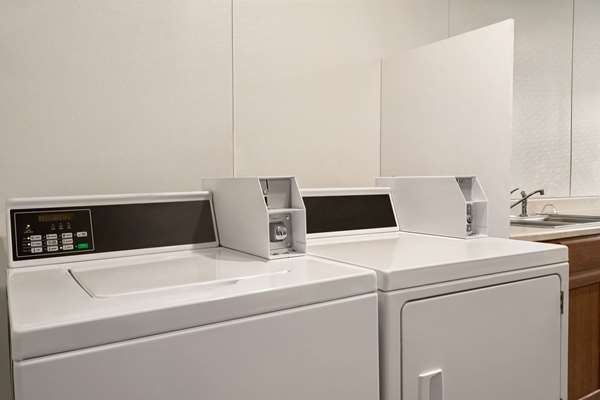 Amenities - Days Inn Auburn