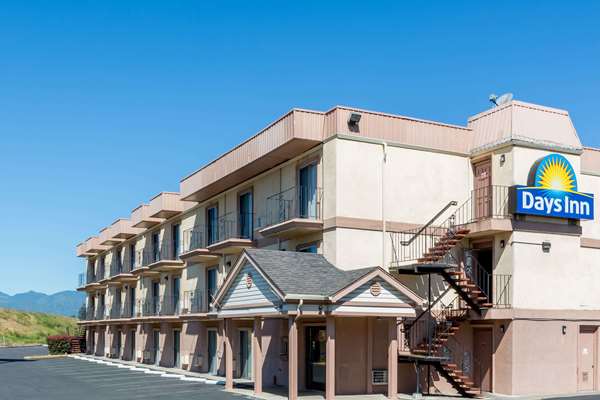 Exterior view - Days Inn Medford - I-5, Exit 27