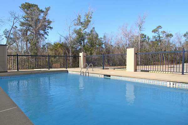 Pool - Days Inn Ocean Springs - I-10, Exit 50